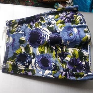 Madison Studio Size 8 (SKU A-10)